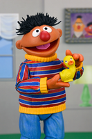 NECA SESAME STREET - ULTIMATE ERNIE 7” SCALE ACTION FIGURE