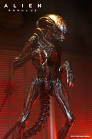 NECA ALIEN: ROMULUS ULTIMATE SCORCHED XENOMORPH 7-INCH SCALE ACTION FIGURE