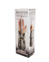 NECA ASSASSIN'S CREED Brotherhood - THE HIDDEN BLADE OF EZIO AUDITORE ROLE-PLAY GAUNTLET REPLICA