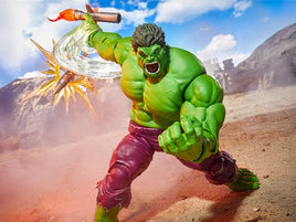 Hasbro Marvel Legends Maximum Series Hulk Deluxe Action Figure