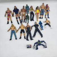 Loose Lot of Miscellaneous Action Figures and Accessories (326 Pieces)