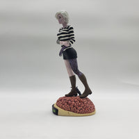 DC Collectibles iZombie Gwen Dylan Porcelain Statue