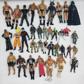Loose Lot of Miscellaneous Action Figures and Accessories (326 Pieces)